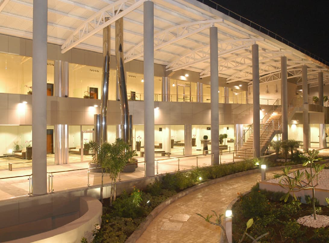 Exterior nocturna Tanatorio Albia Las Palmas