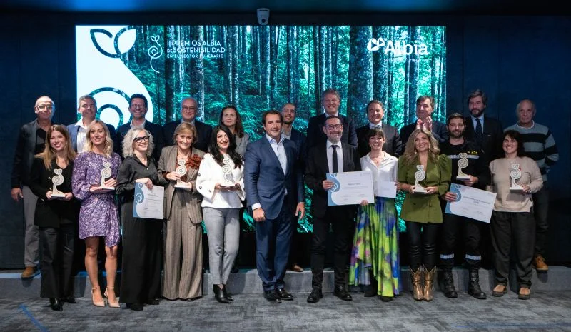 ALT + IMAGEN DE II EDICIÓN PREMIOS ALBIA
